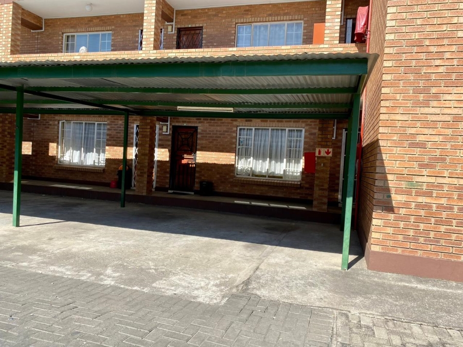 2 Bedroom Property for Sale in Rustenburg Central North West
